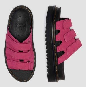 Dr. Martens Raine Slide in Fuschia Pink